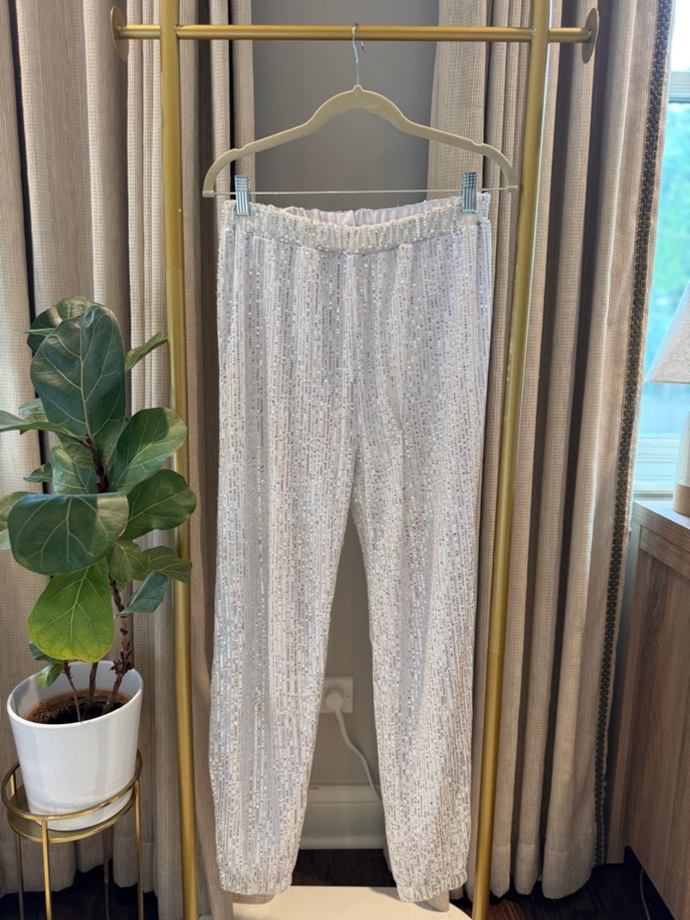 LIKE NEW Sequin Elastic-Waist Joggers